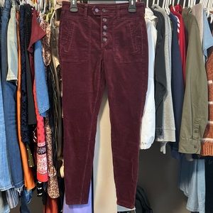 🦅AMERICAN EAGLE 🦅 Corduroy High-Waisted Skinny Jegginns . Size 6 . Maroon .